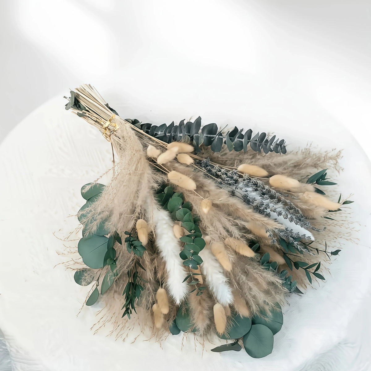 92PCS Pampas Grass Bouquet 17.5in Mixed Dried Flowers Natural Broomcorn Bunny Tails Eucalyptus Craspedia Reed Grass Baby's Breath Boho Wedding Home Decor Farmhouse Table Centerpiece Vase Filler Rustic Fall Vase Not Included